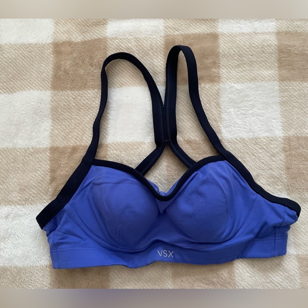 VSX Victoria Secret Sport Vibrant Blue Sports Bra size 32B